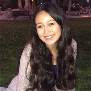 Meet your Posher, Yoana